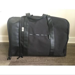 Beis Duffel bag